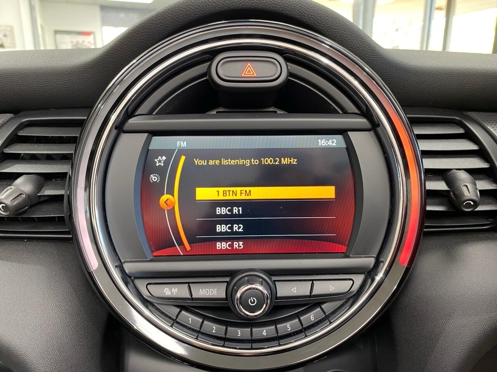 Used MINI Convertible 2019 for sale - 77152968: Photo 22