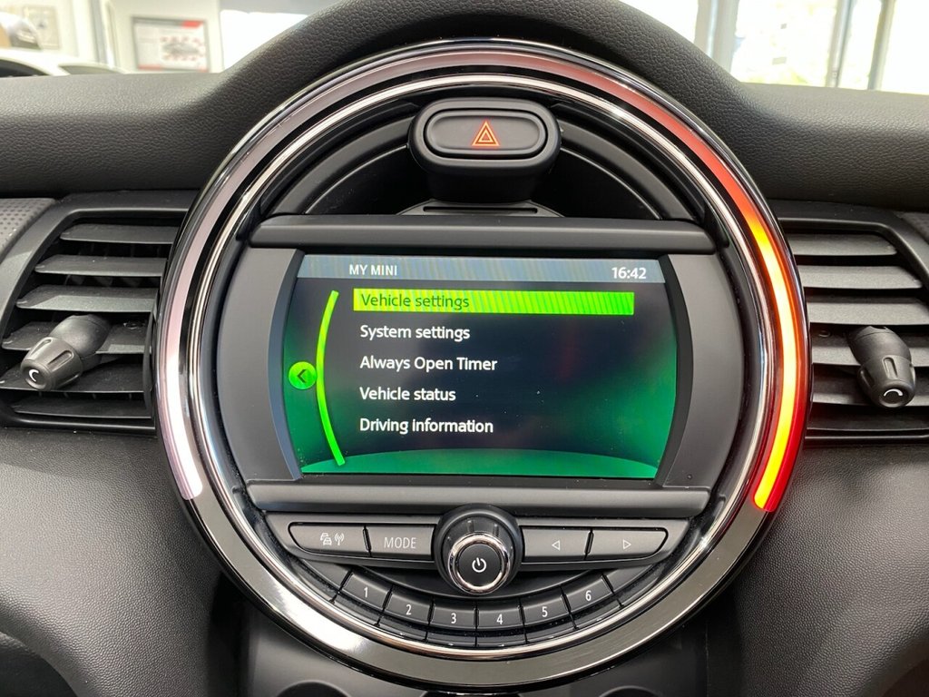 Used MINI Convertible 2019 for sale - 77152968: Photo 24