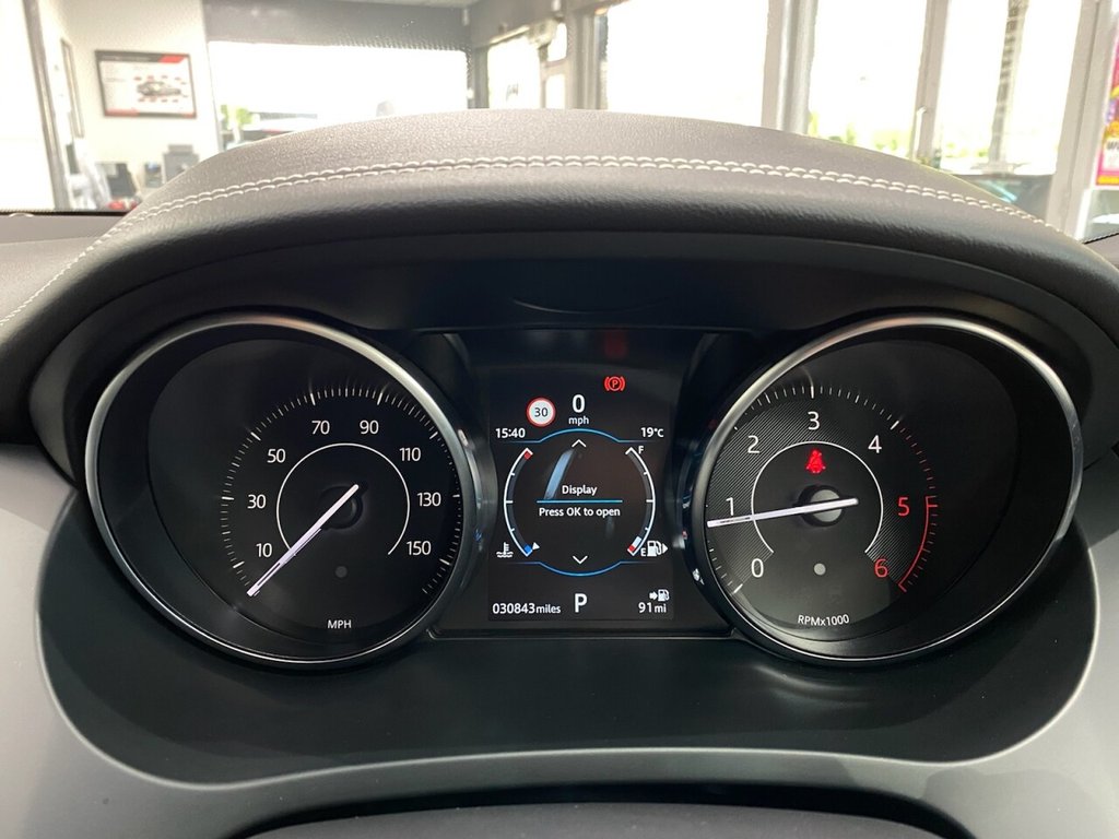 Used Jaguar E-Pace 2019 for sale - 77152956: Photo 12