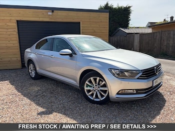 Used Volkswagen Passat 2017 for sale - 78426311: Photo