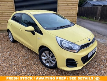 2016 (16) - 1.25 SR7 5dr