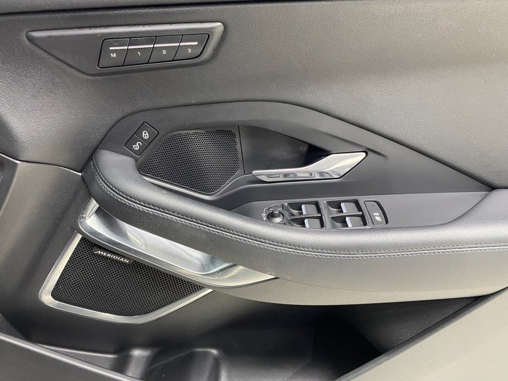 Used Jaguar E-Pace 2018 for sale - 77153049: Photo 16