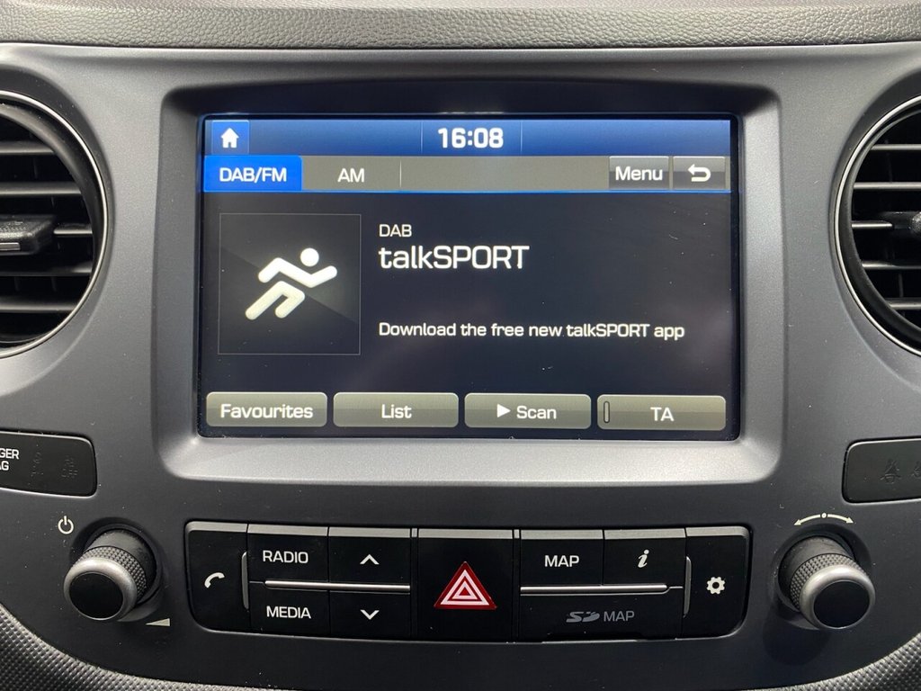 Used Hyundai i10 2020 for sale - 77200068: Photo 20