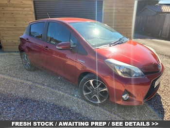 Used Toyota Yaris 2014 for sale - 77976405: Photo