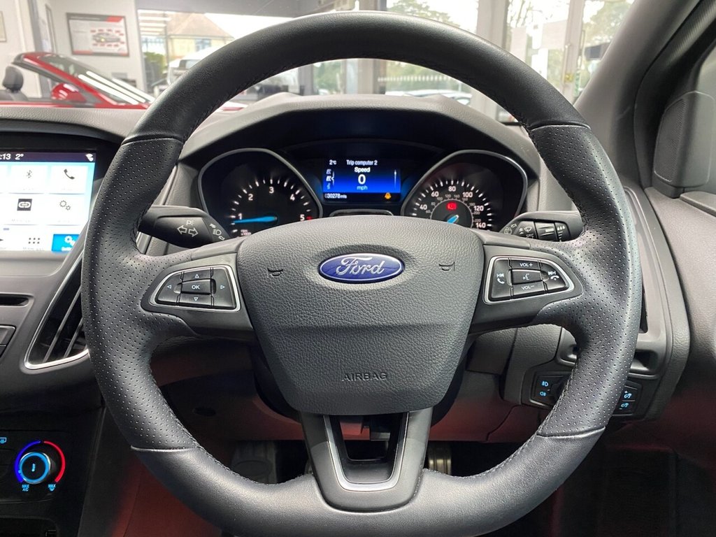 Used Ford Focus 2017 for sale - 77152906: Photo 11