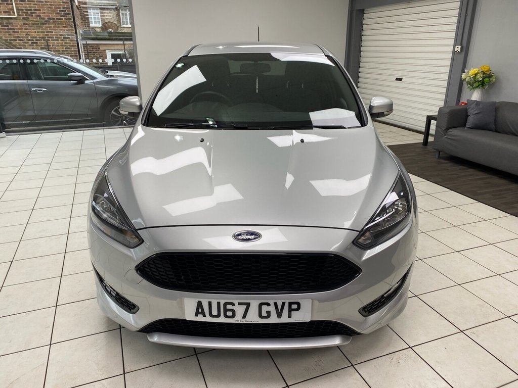 Used Ford Focus 2017 for sale - 77152906: Photo 2