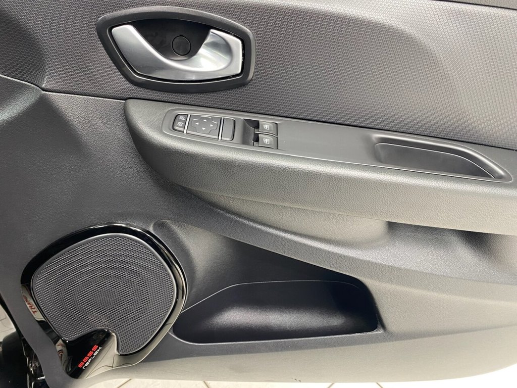 Used Renault Clio 2019 for sale - 77609290: Photo 16