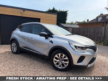 Used Renault Captur 2020 for sale - 79300741: Photo