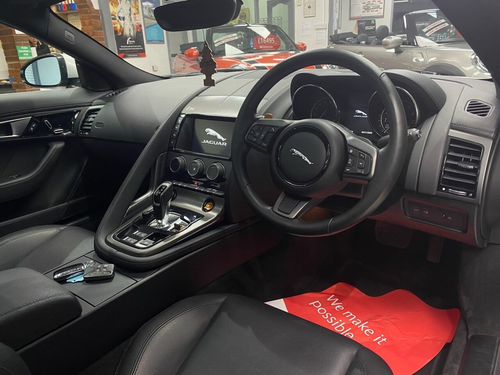 Used Jaguar F-Type 2015 for sale - 77153081: Photo 24