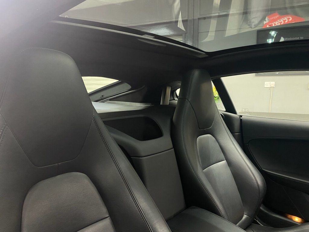 Used Jaguar F-Type 2015 for sale - 77153081: Photo 27