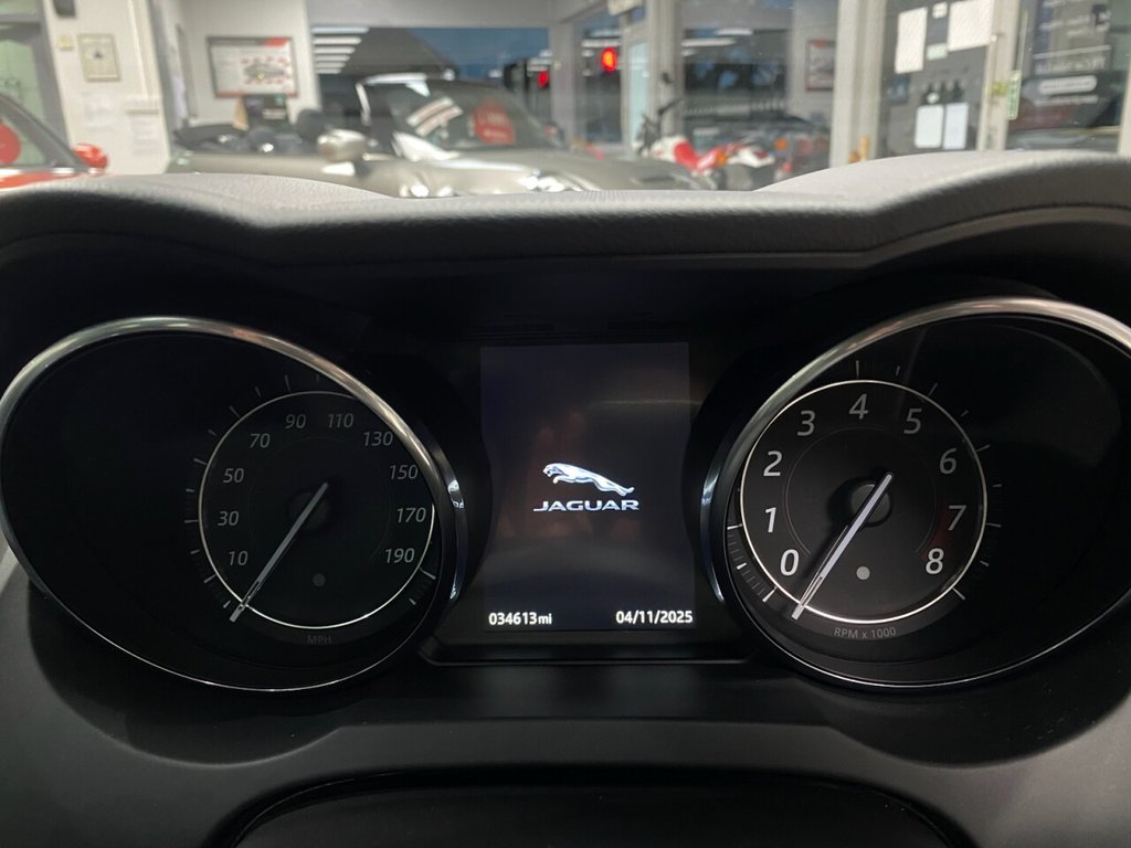 Used Jaguar F-Type 2015 for sale - 77153081: Photo 35