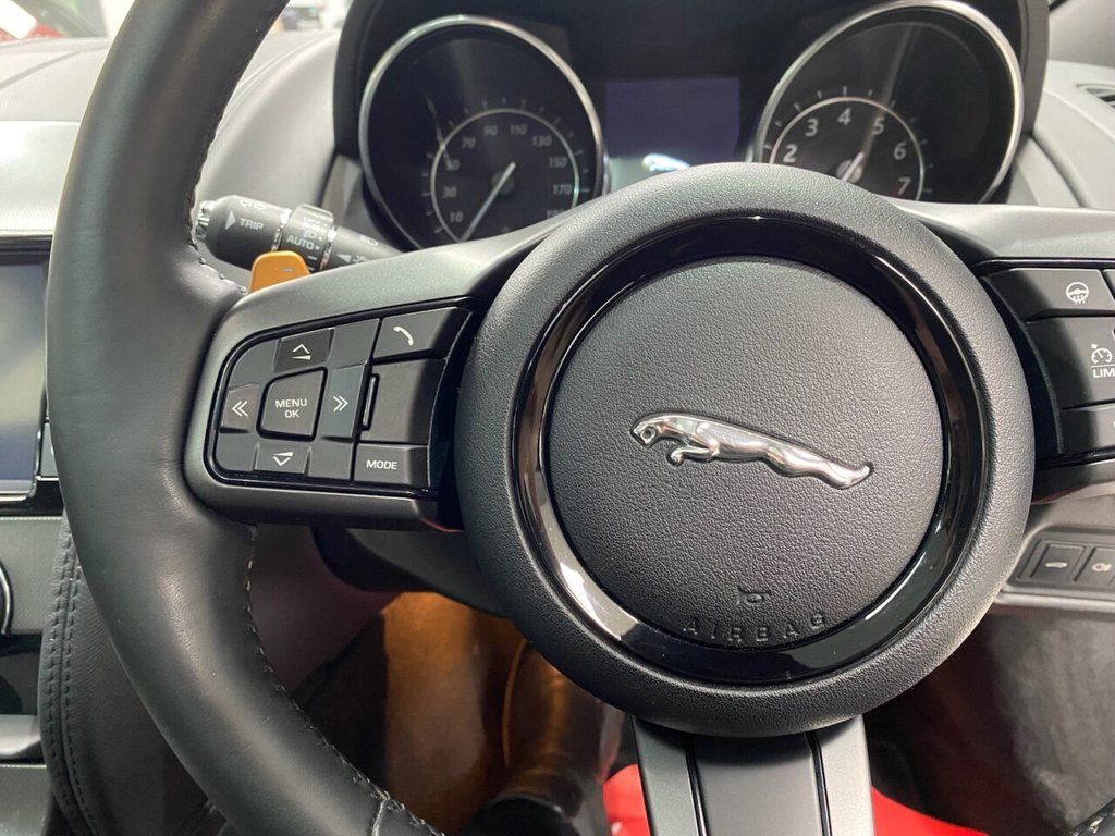 Used Jaguar F-Type 2015 for sale - 77153081: Photo 38