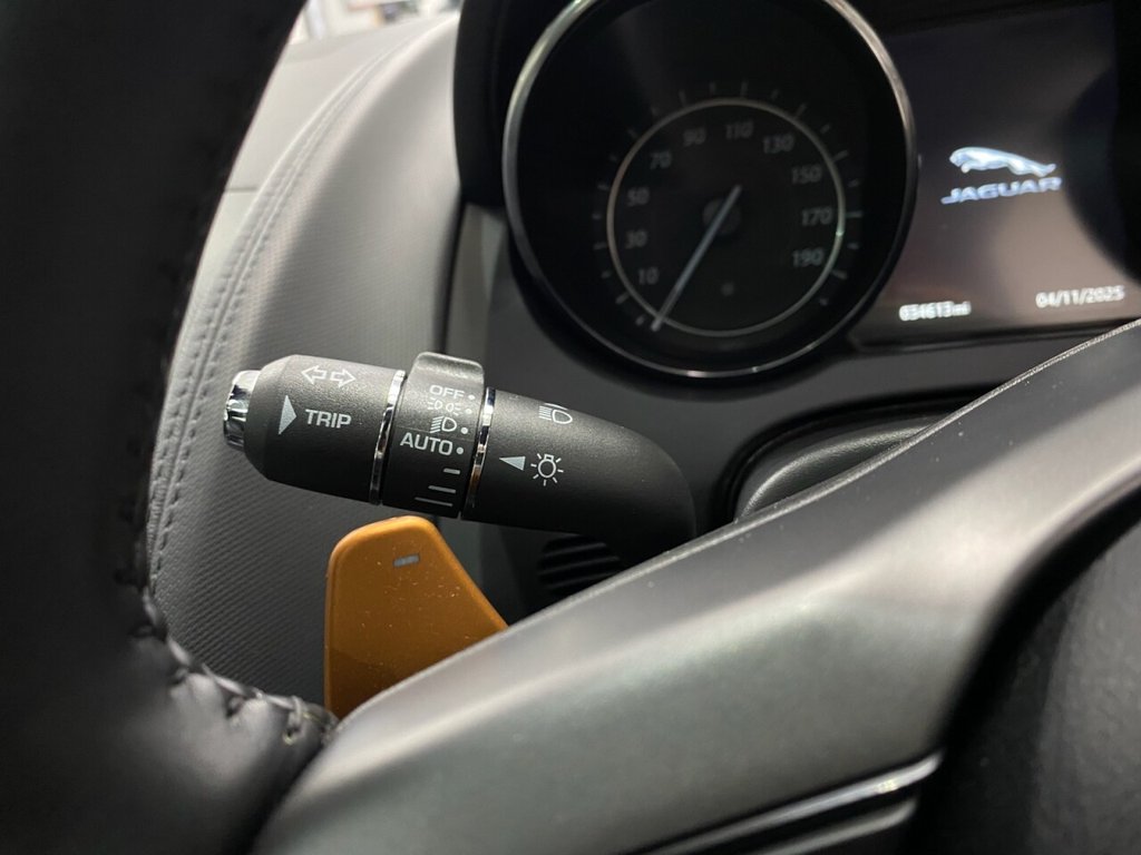 Used Jaguar F-Type 2015 for sale - 77153081: Photo 40