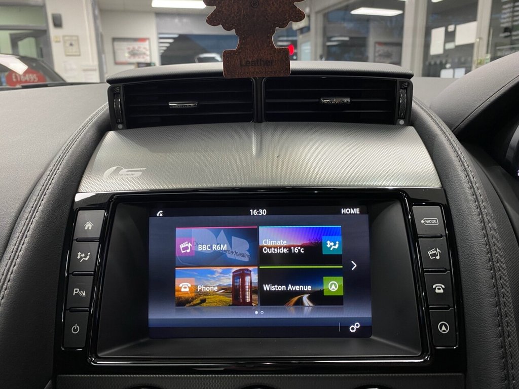 Used Jaguar F-Type 2015 for sale - 77153081: Photo 43