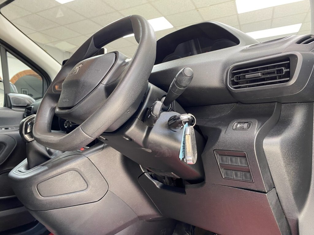 Used Peugeot Partner 2020 for sale - 77153106: Photo 15