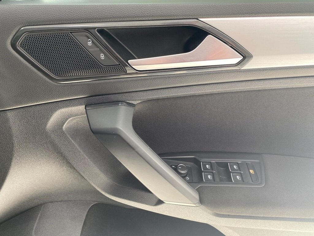 Used Volkswagen Tiguan 2018 for sale - 78166941: Photo 16