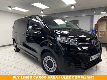 Vauxhall Vivaro feature image