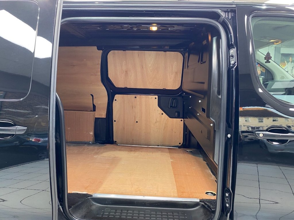 Used Vauxhall Vivaro 2020 for sale - 77153108: Photo 28