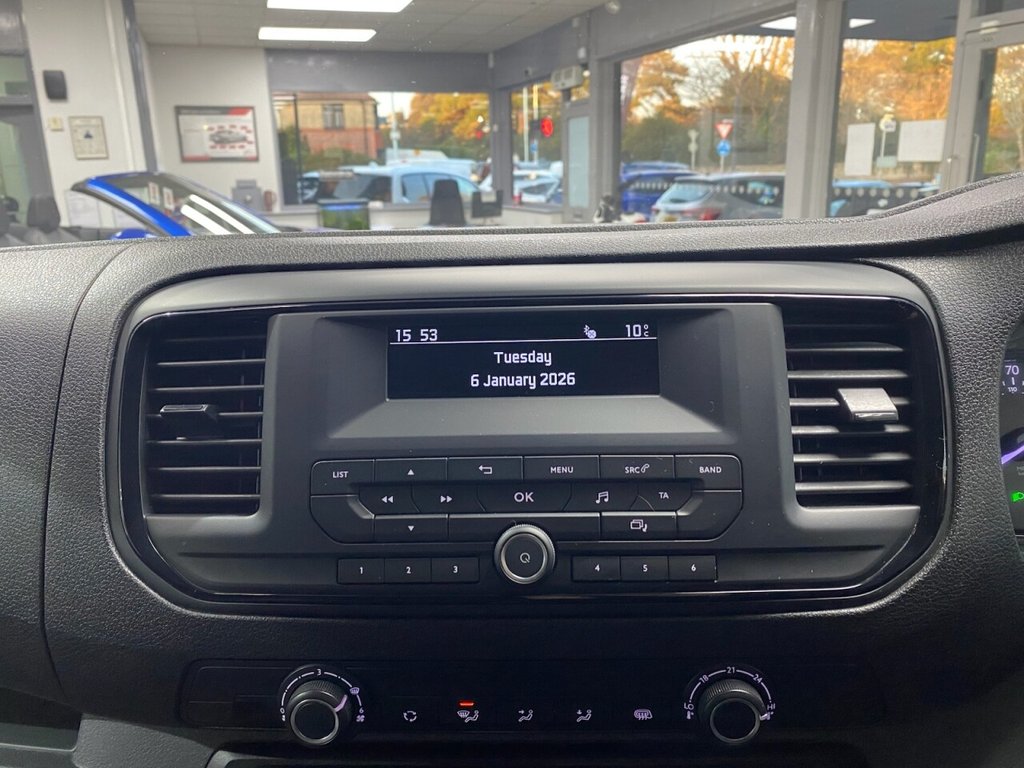 Used Vauxhall Vivaro 2020 for sale - 77153108: Photo 46