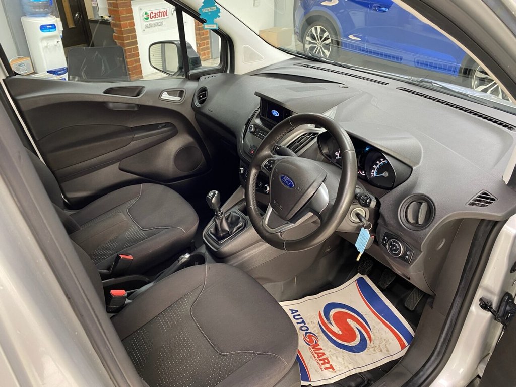 Used Ford Transit Courier 2019 for sale - 77153009: Photo 24