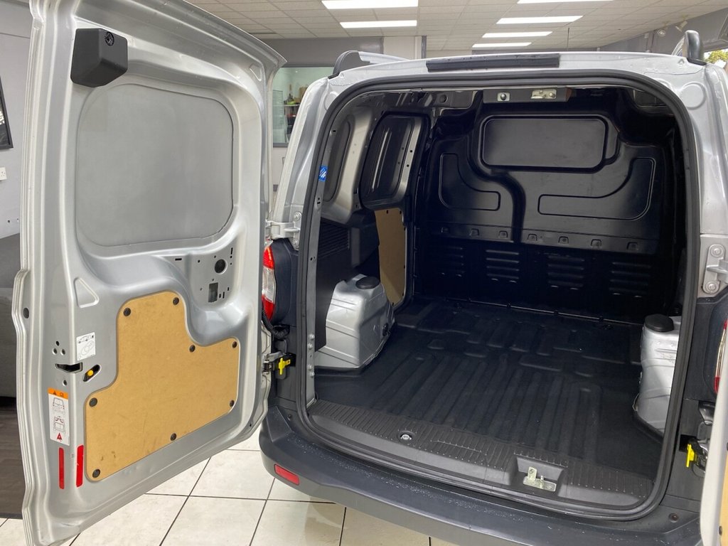 Used Ford Transit Courier 2019 for sale - 77153009: Photo 32