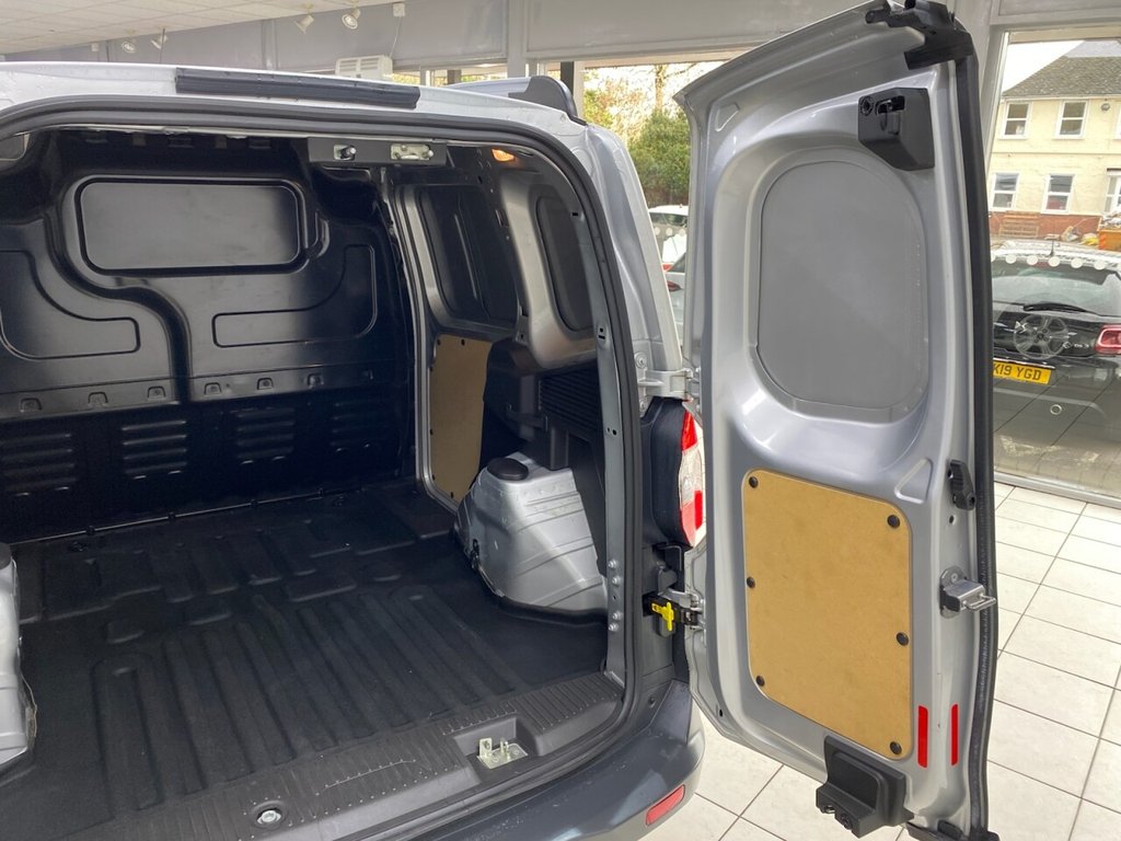 Used Ford Transit Courier 2019 for sale - 77153009: Photo 34