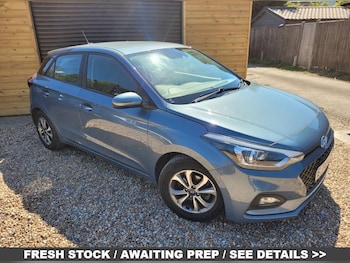 Used Hyundai i20 2018 for sale - 78358586: Photo