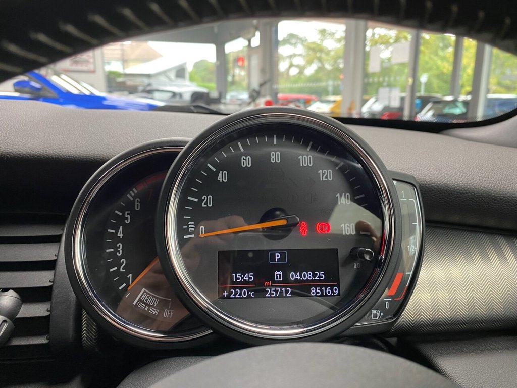 Used MINI Convertible 2019 for sale - 77152965: Photo 12