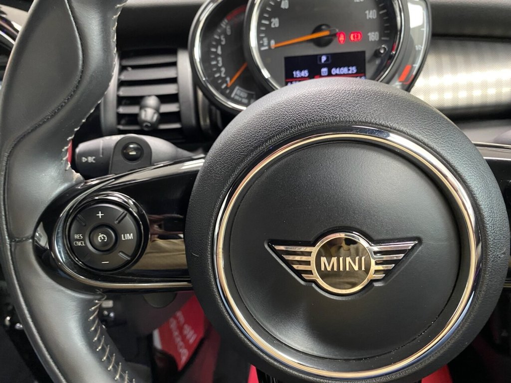 Used MINI Convertible 2019 for sale - 77152965: Photo 13