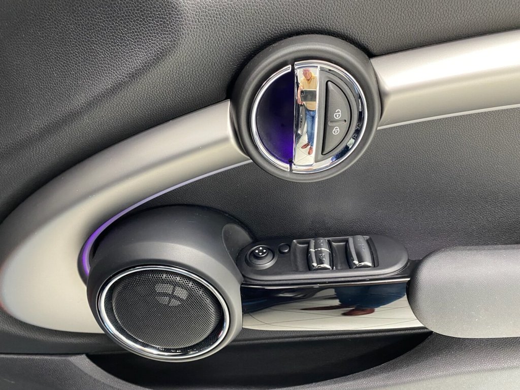 Used MINI Convertible 2019 for sale - 77152965: Photo 16