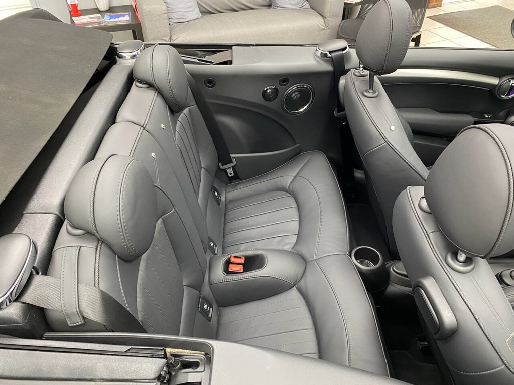 Used MINI Convertible 2019 for sale - 77152965: Photo 41