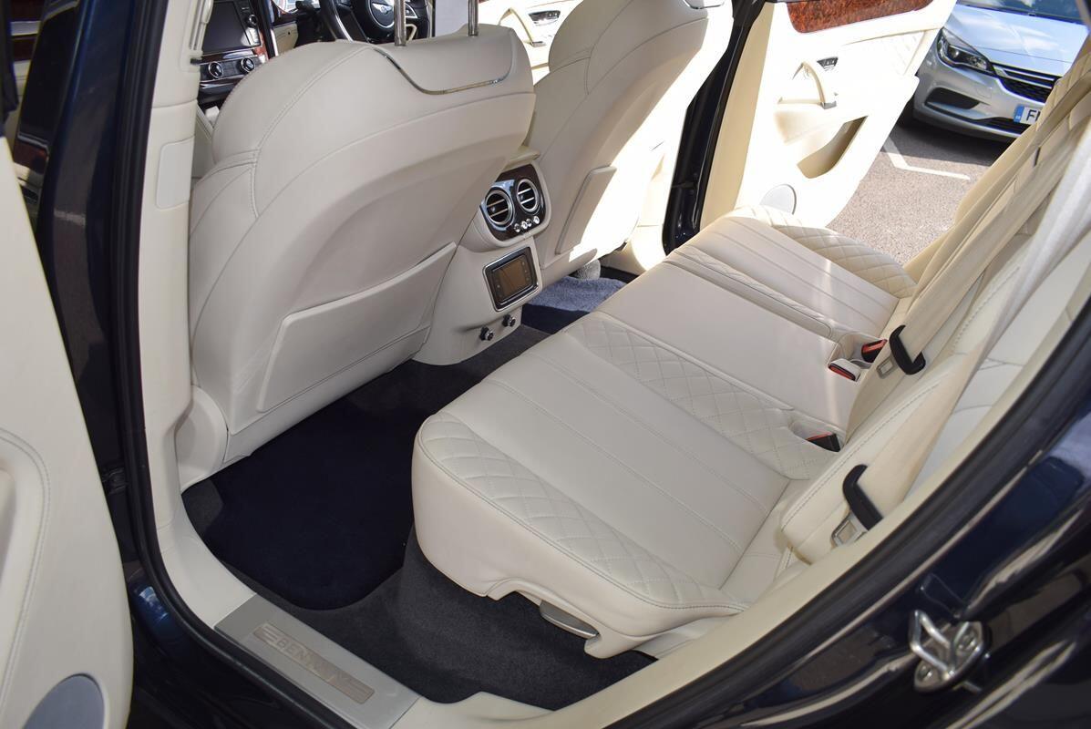 Used Bentley Bentayga 2016 for sale - 78171133: Photo 22