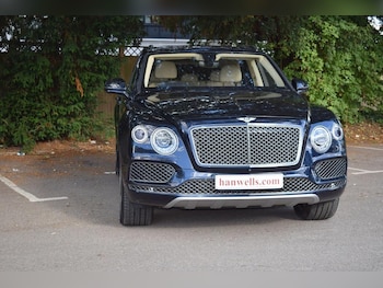Used Bentley Bentayga 2016 for sale - 78171133: Photo