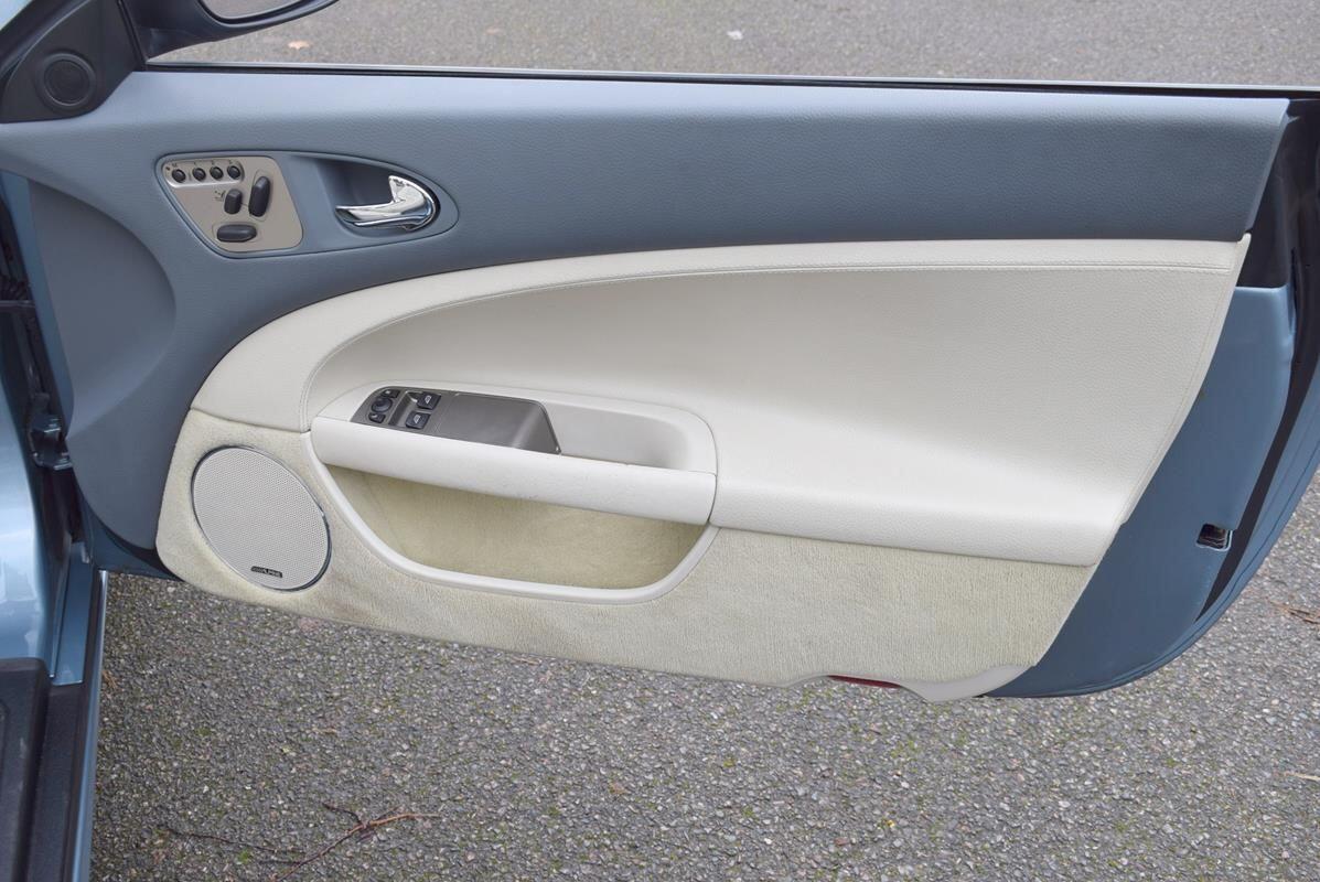 Used Jaguar XK 2006 for sale - 77633801: Photo 8