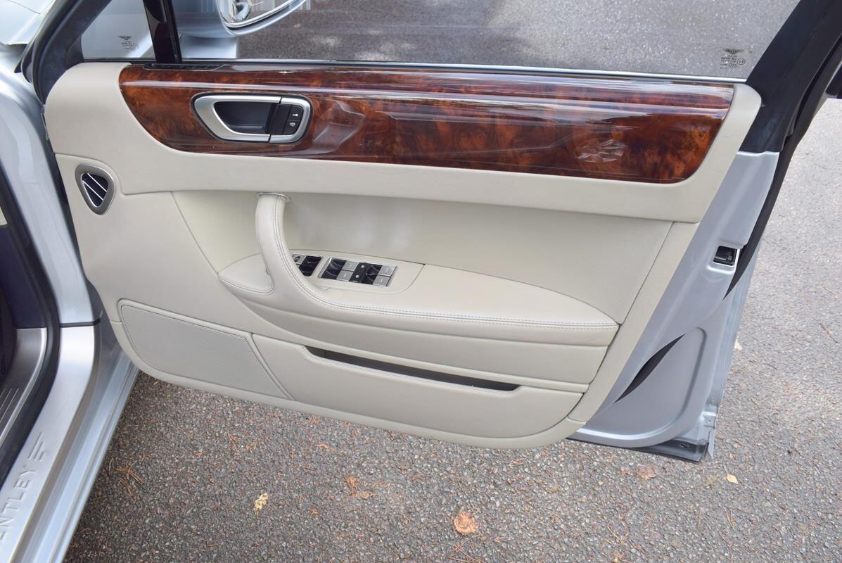 Used Bentley Continental 2006 for sale - 76935971: Photo 8