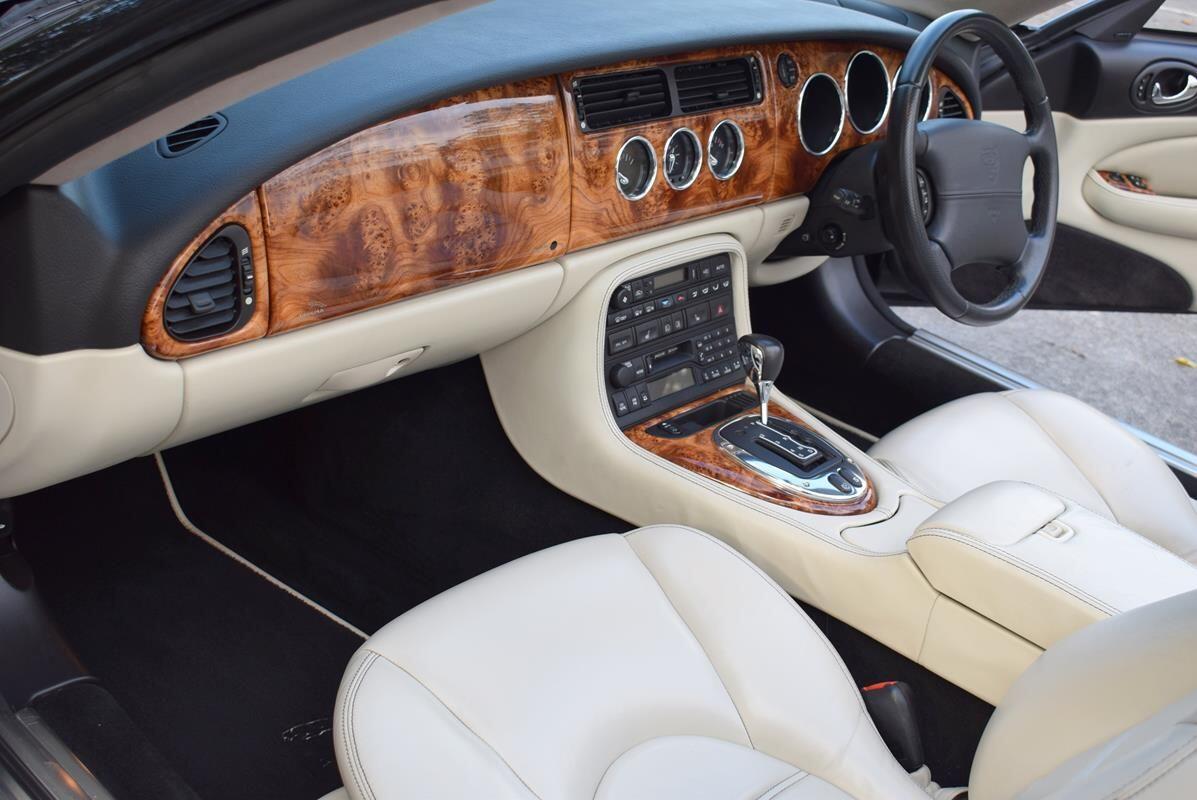 Used Jaguar XK8 2005 for sale - 76855765: Photo 4