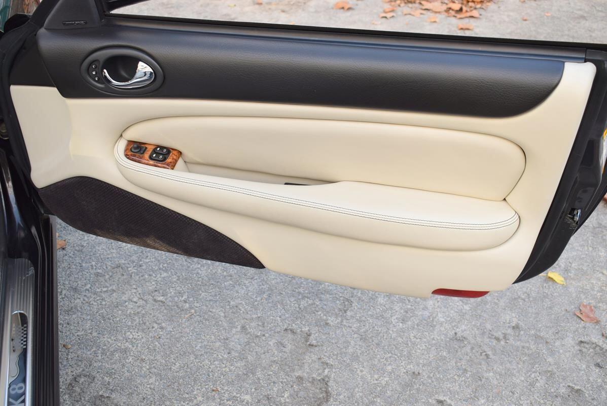 Used Jaguar XK8 2005 for sale - 76855765: Photo 8