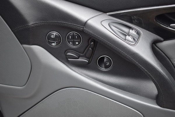 Used Mercedes-Benz SL 2002 for sale - 74768525: Photo 9