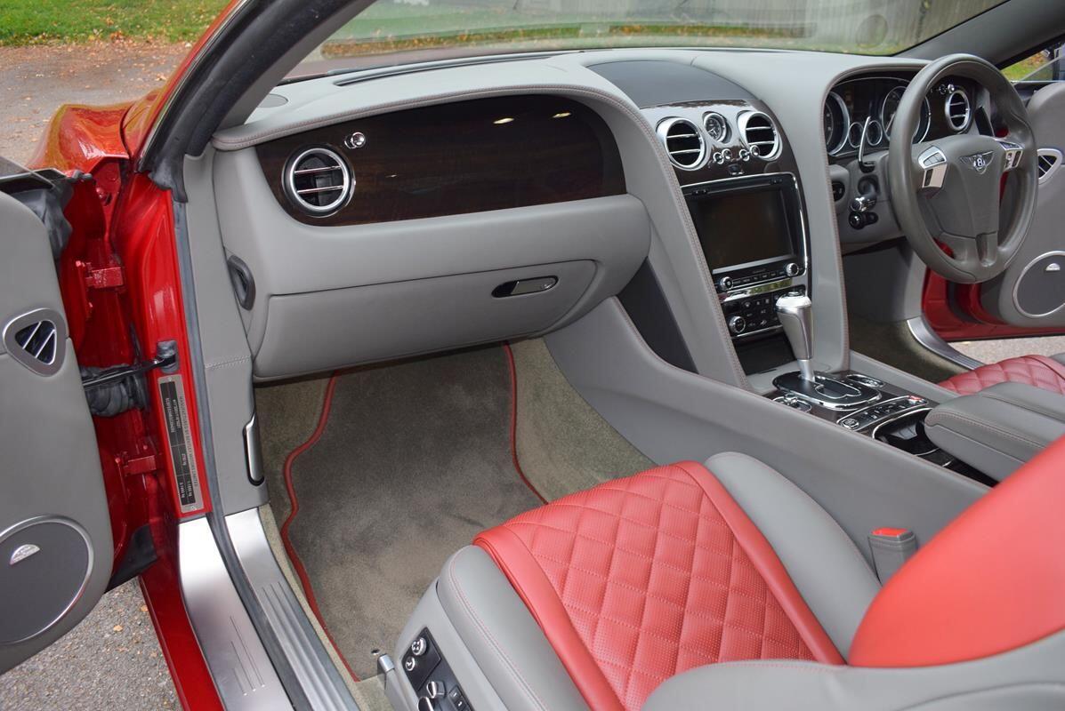 Used Bentley Continental 2015 for sale - 76377856: Photo 4