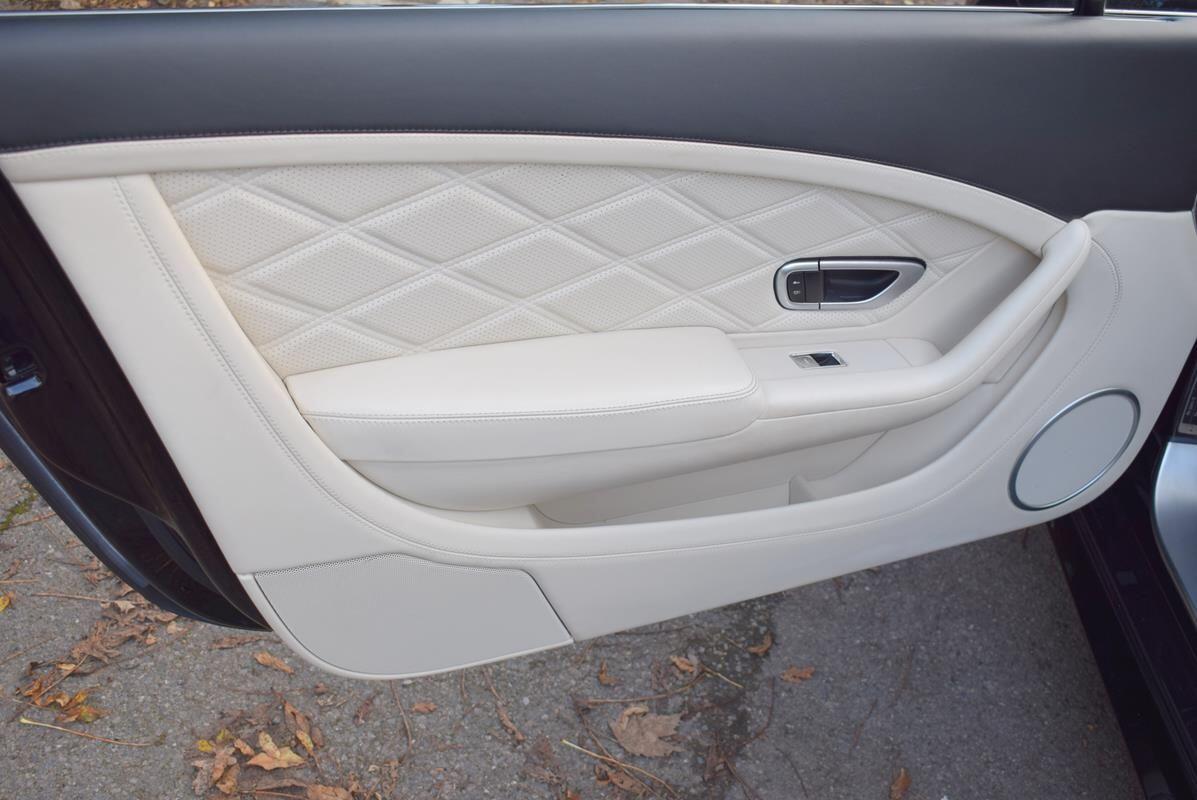 Used Bentley Continental 2015 for sale - 76994670: Photo 19