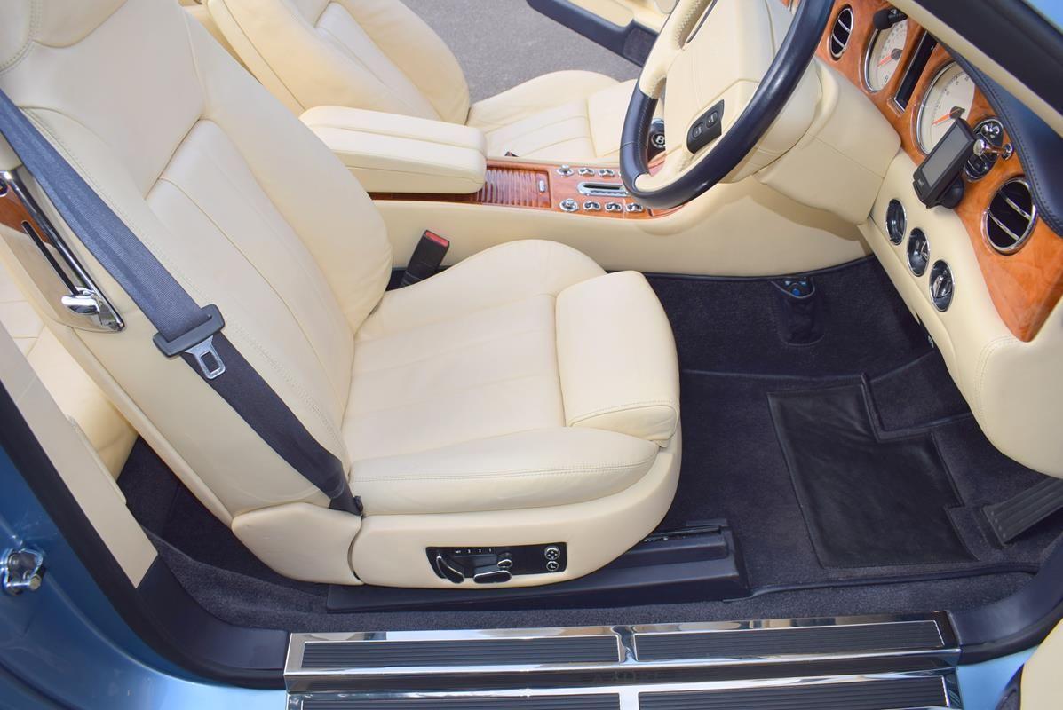 Used Bentley Azure 2006 for sale - 76592715: Photo 11