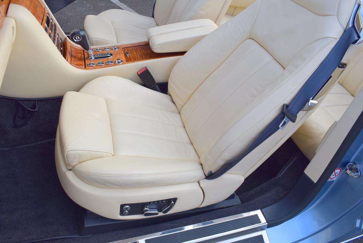 Used Bentley Azure 2006 for sale - 76592715: Photo 28