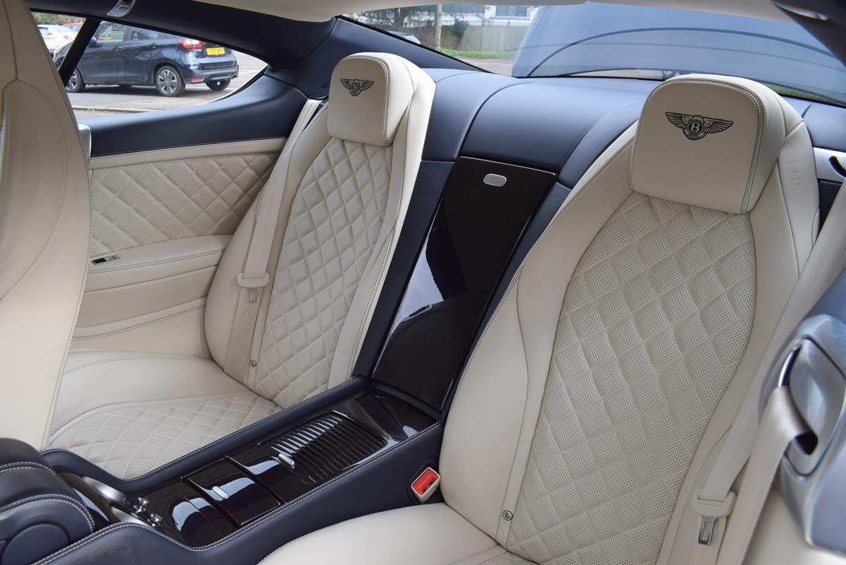 Used Bentley Continental 2015 for sale - 77633132: Photo 32