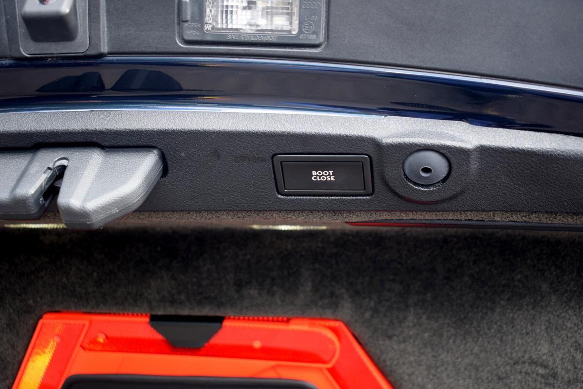 Used Bentley Continental 2012 for sale - 76377174: Photo 24