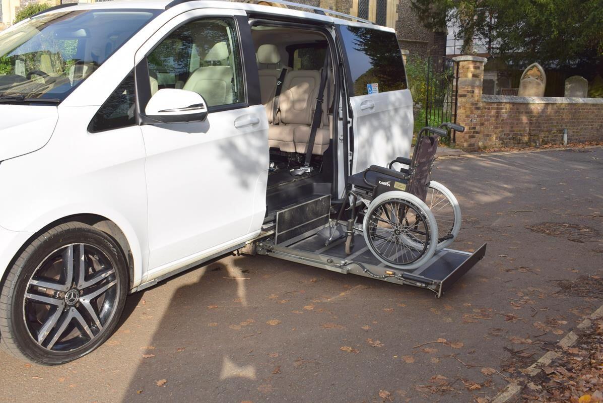 Used Mercedes-Benz V-Class 2018 for sale - 76824116: Photo 24