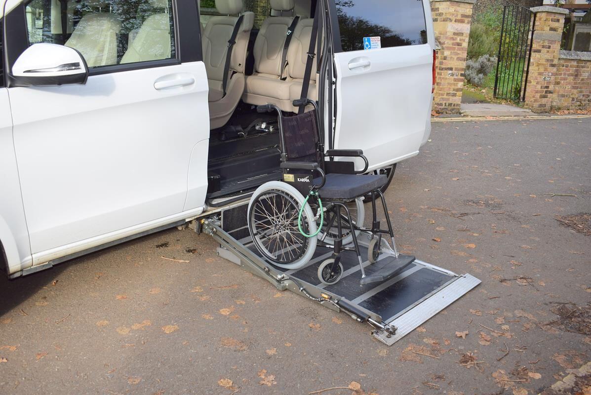 Used Mercedes-Benz V-Class 2018 for sale - 76824116: Photo 27