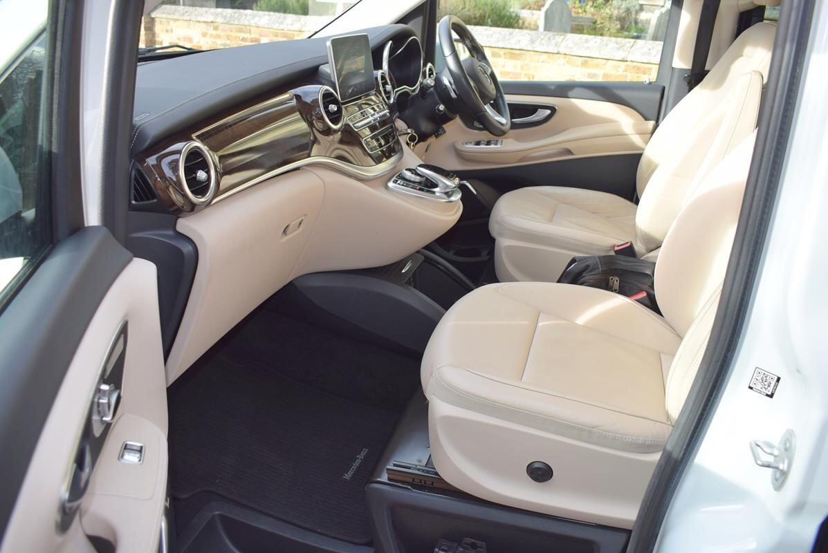 Used Mercedes-Benz V-Class 2018 for sale - 76824116: Photo 4