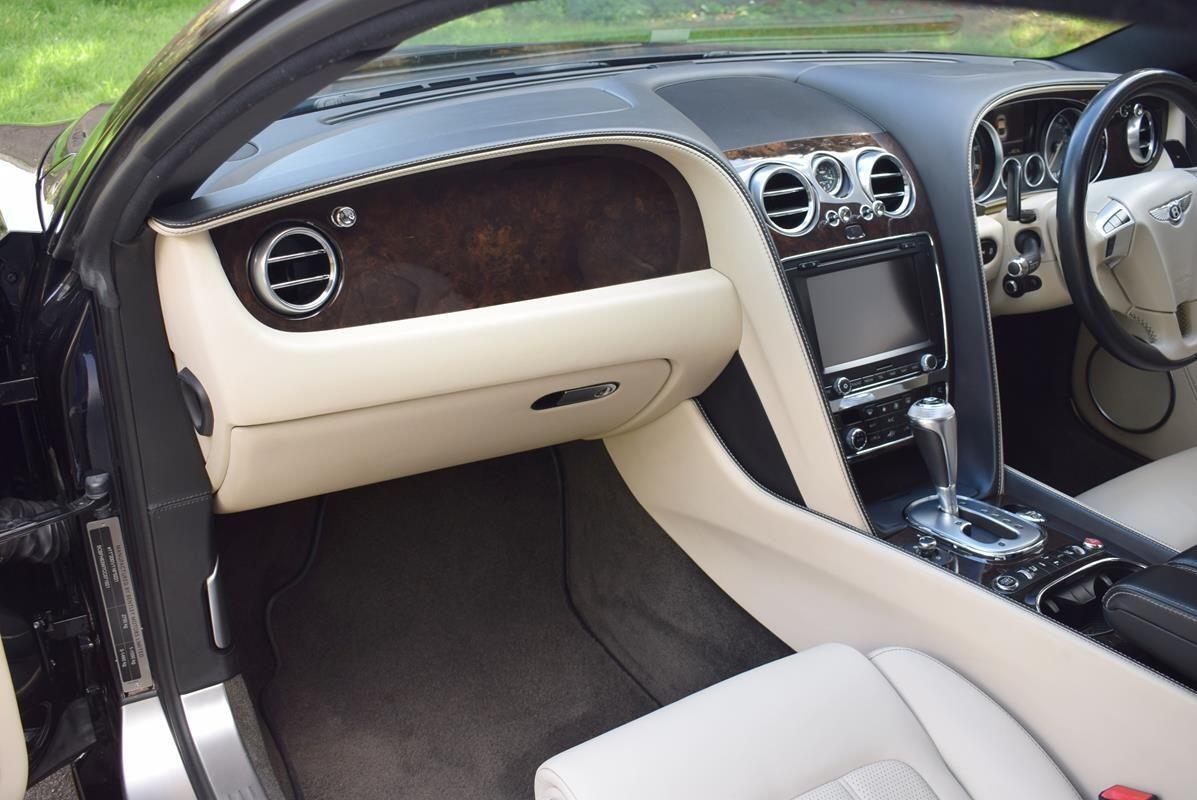 Used Bentley Continental 2012 for sale - 76592160: Photo 4