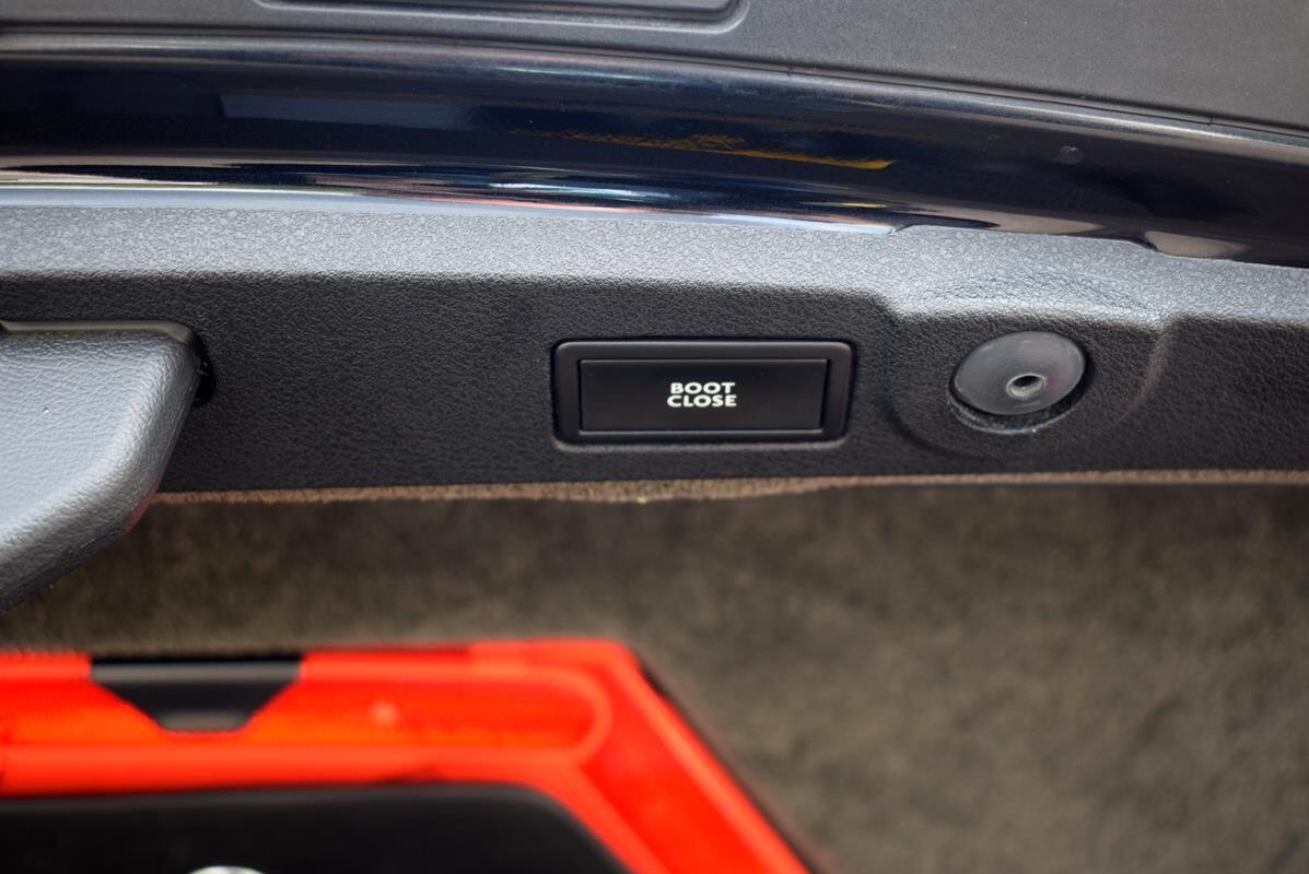 Used Bentley Continental 2012 for sale - 76592160: Photo 43