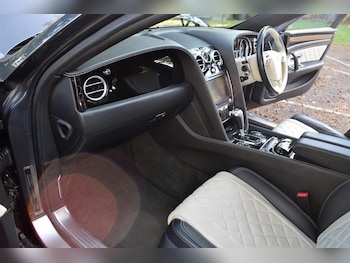 Used Bentley Flying Spur 2016 for sale - 76013137: Photo